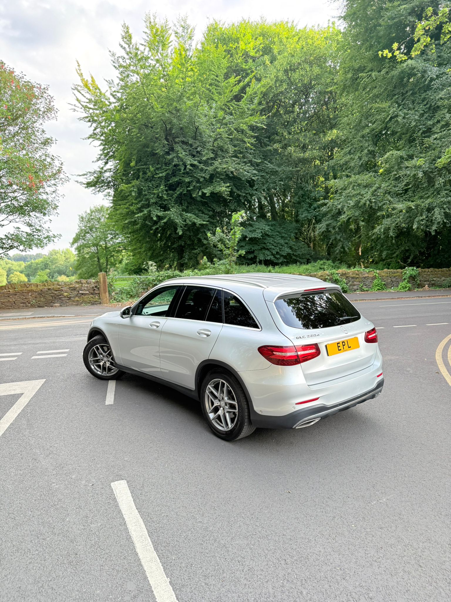 
								2016 (65) Mercedes-Benz GLC 220d 4Matic AMG Line Auto full									