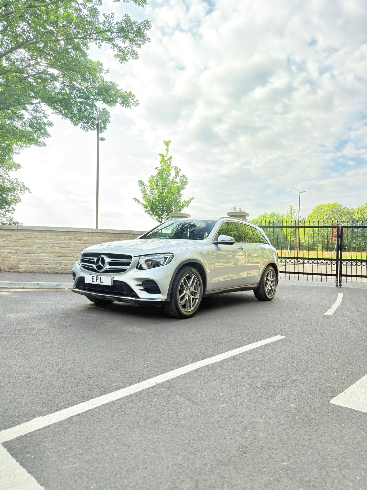 
								2016 (65) Mercedes-Benz GLC 220d 4Matic AMG Line Auto full									